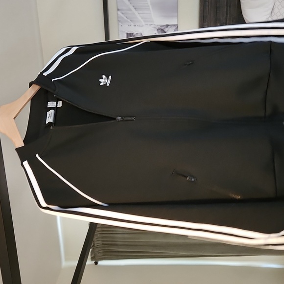 Adidas classic track Jacket - Picture 8 of 11